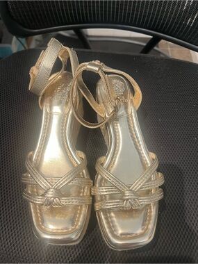 Vince Camuto Metallic Gold Strappy Ankle‑Wrap Sandals a 7.5. Like New